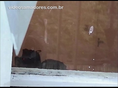 ❤️ Burri i eksituar duke parë të dashurën e tij me një djalë tjetër, duke regjistruar një video të dreq pa e shqetësuar çiftin ❤️ Porno tek ne