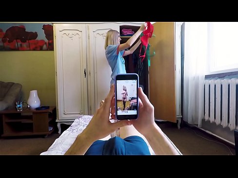 ❤️ Njerka e bëri vëllain e saj të mbaronte pak para se nëna të vinte në shtëpi ❤️ Porno tek ne