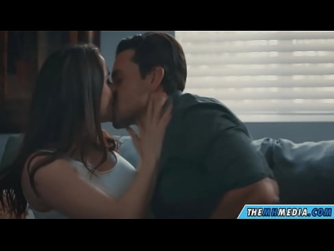 ❤️ Seks romantik me një nënë të mirë me bukë ❤️ Porno tek ne